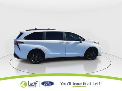 2025 Toyota Sienna XSE 7 Passenger