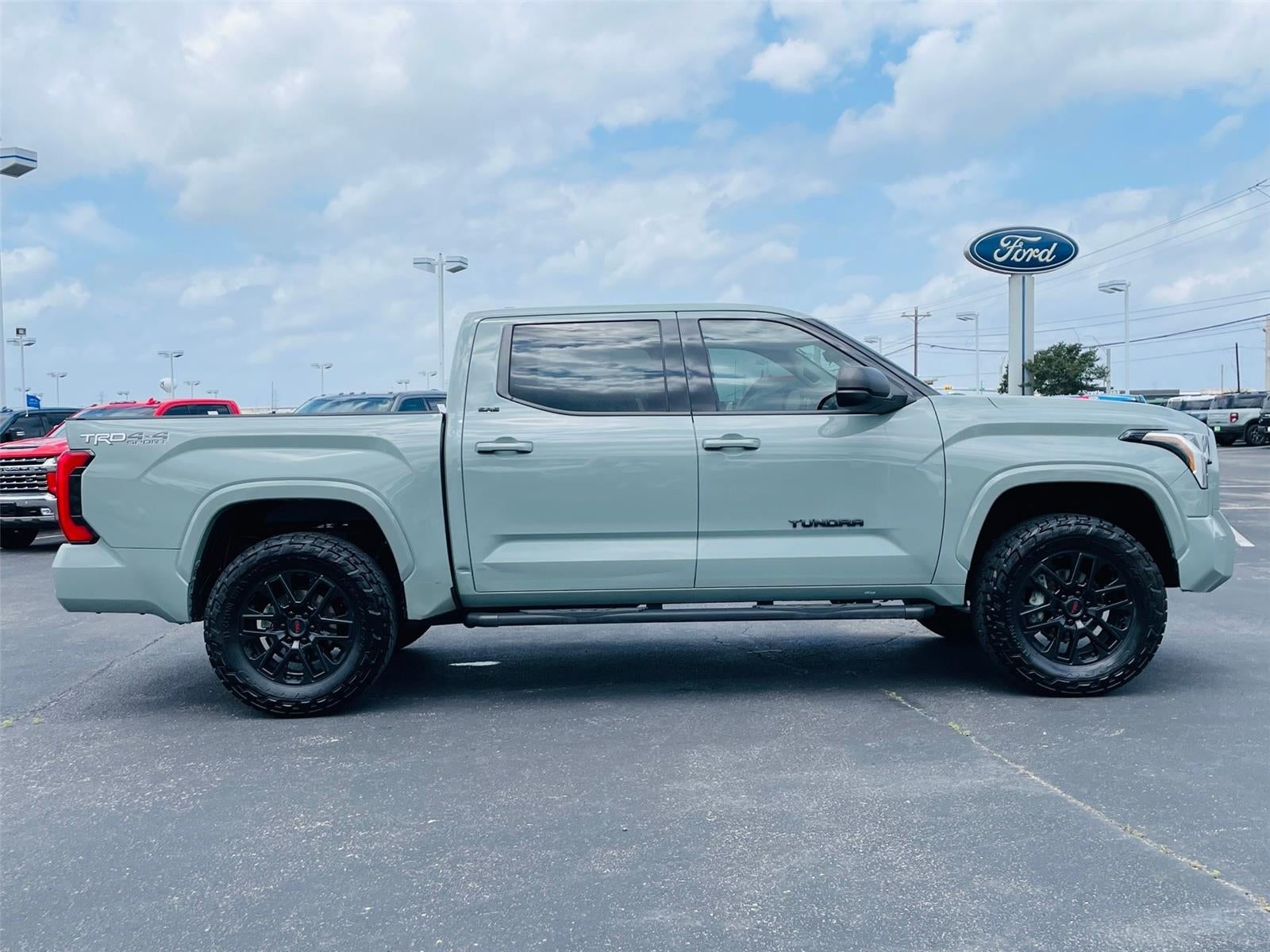 2022 Toyota Tundra SR5
