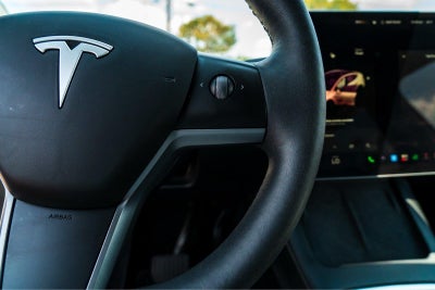2023 Tesla MODELY Long Range