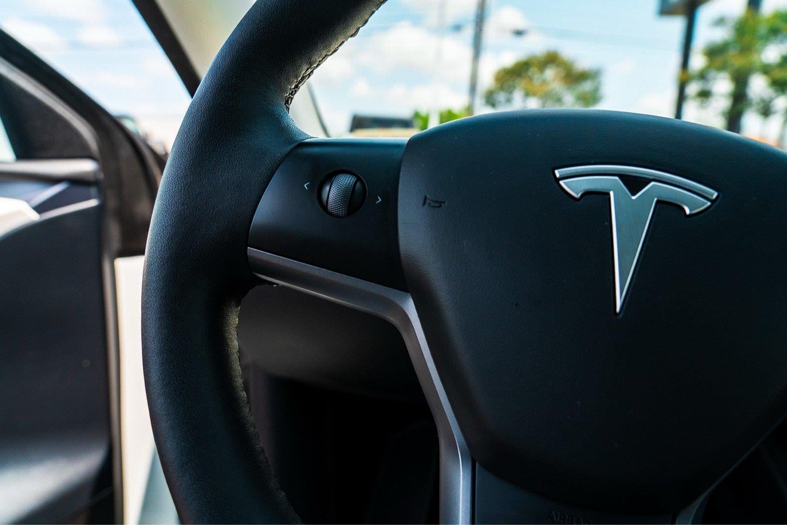 2023 Tesla MODELY Long Range