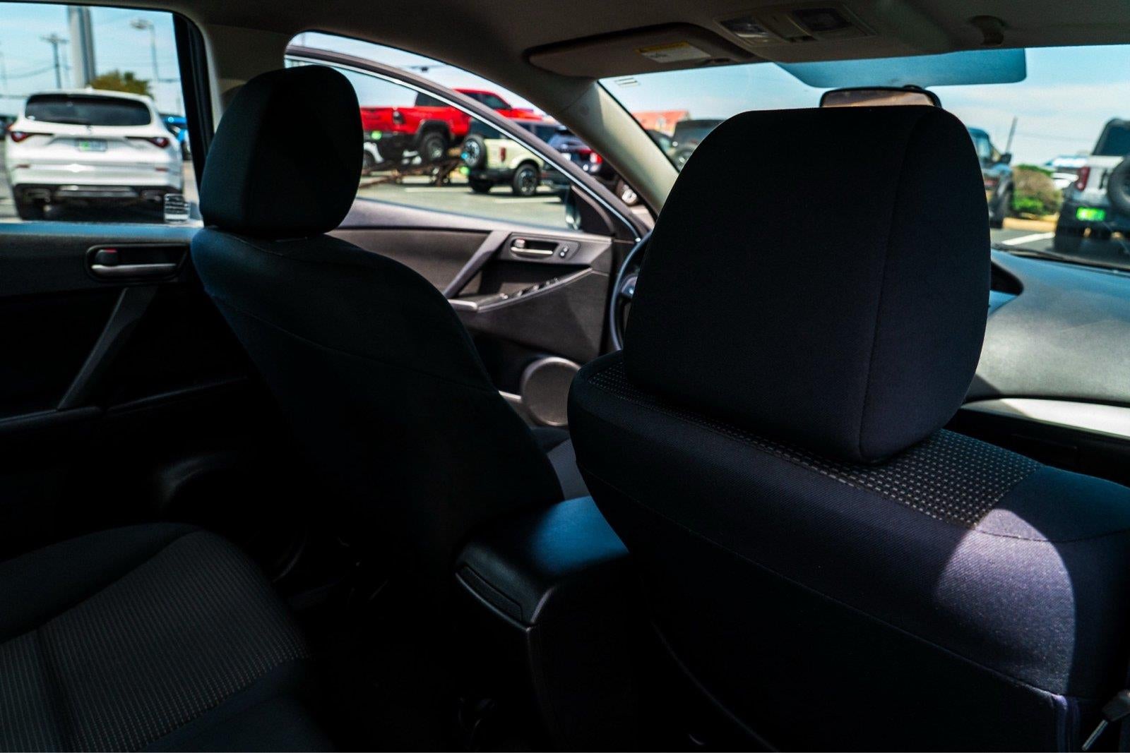 2013 Mazda Mazda3 i Sport