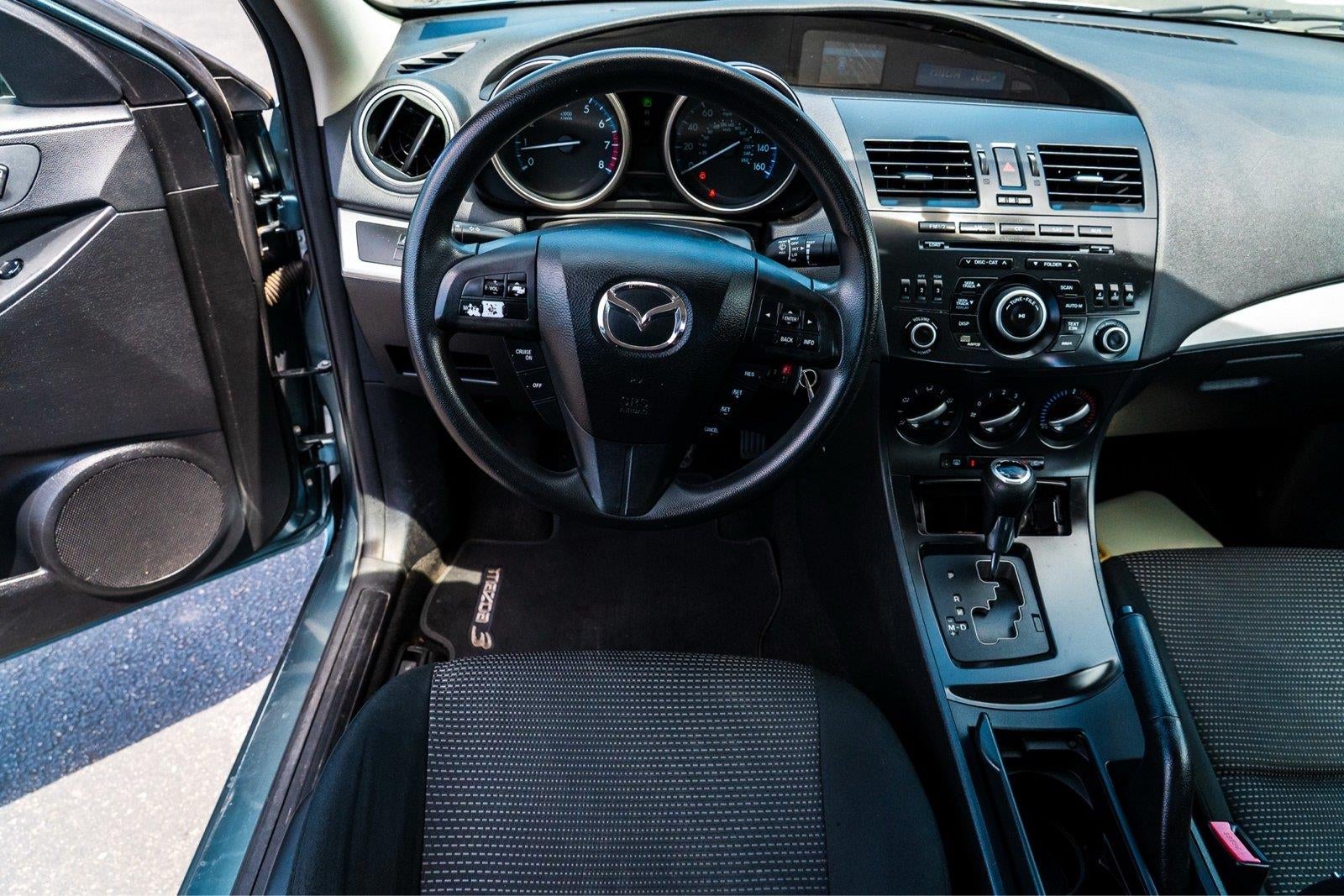 2013 Mazda Mazda3 i Sport