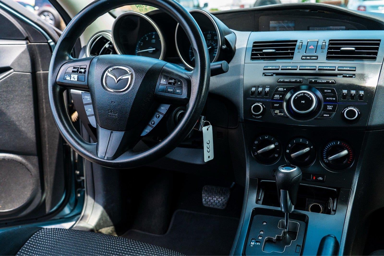 2013 Mazda Mazda3 i Sport