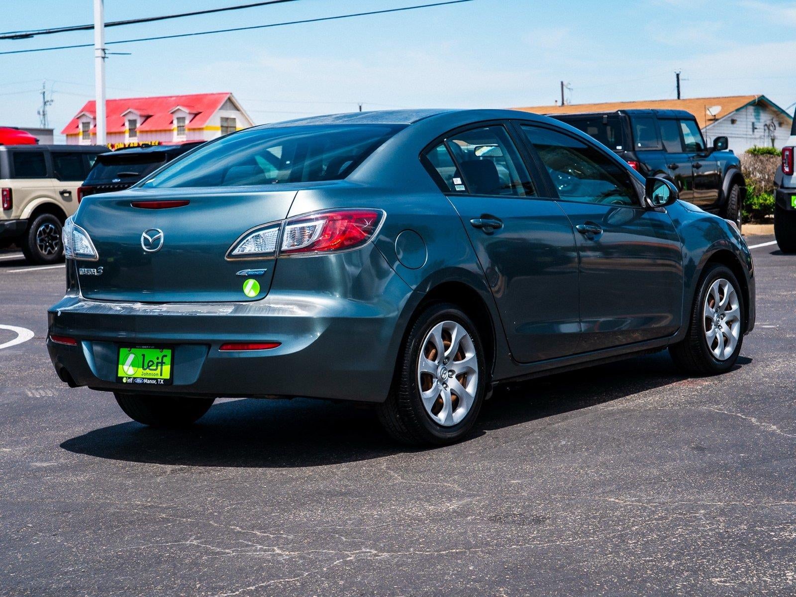 2013 Mazda Mazda3 i Sport