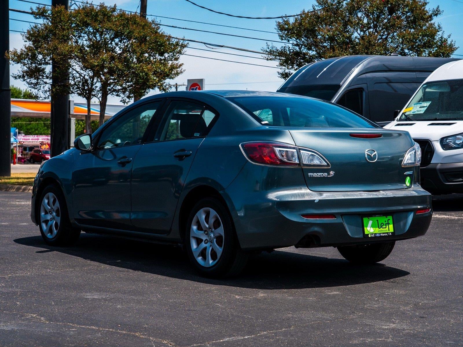 2013 Mazda Mazda3 i Sport