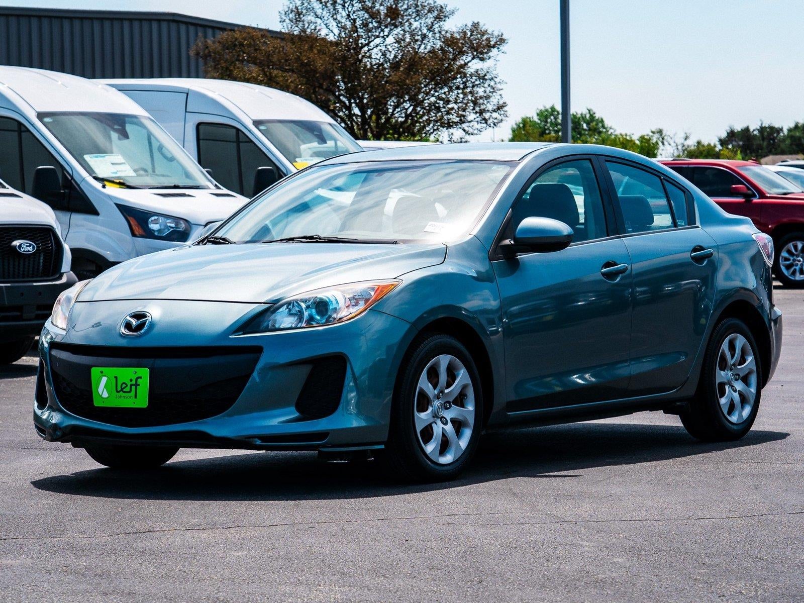 2013 Mazda Mazda3 i Sport