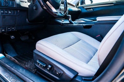2017 Lexus Es ES 300h