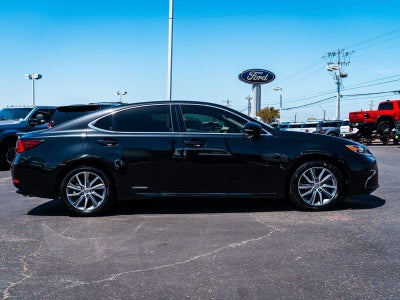 2017 Lexus Es ES 300h