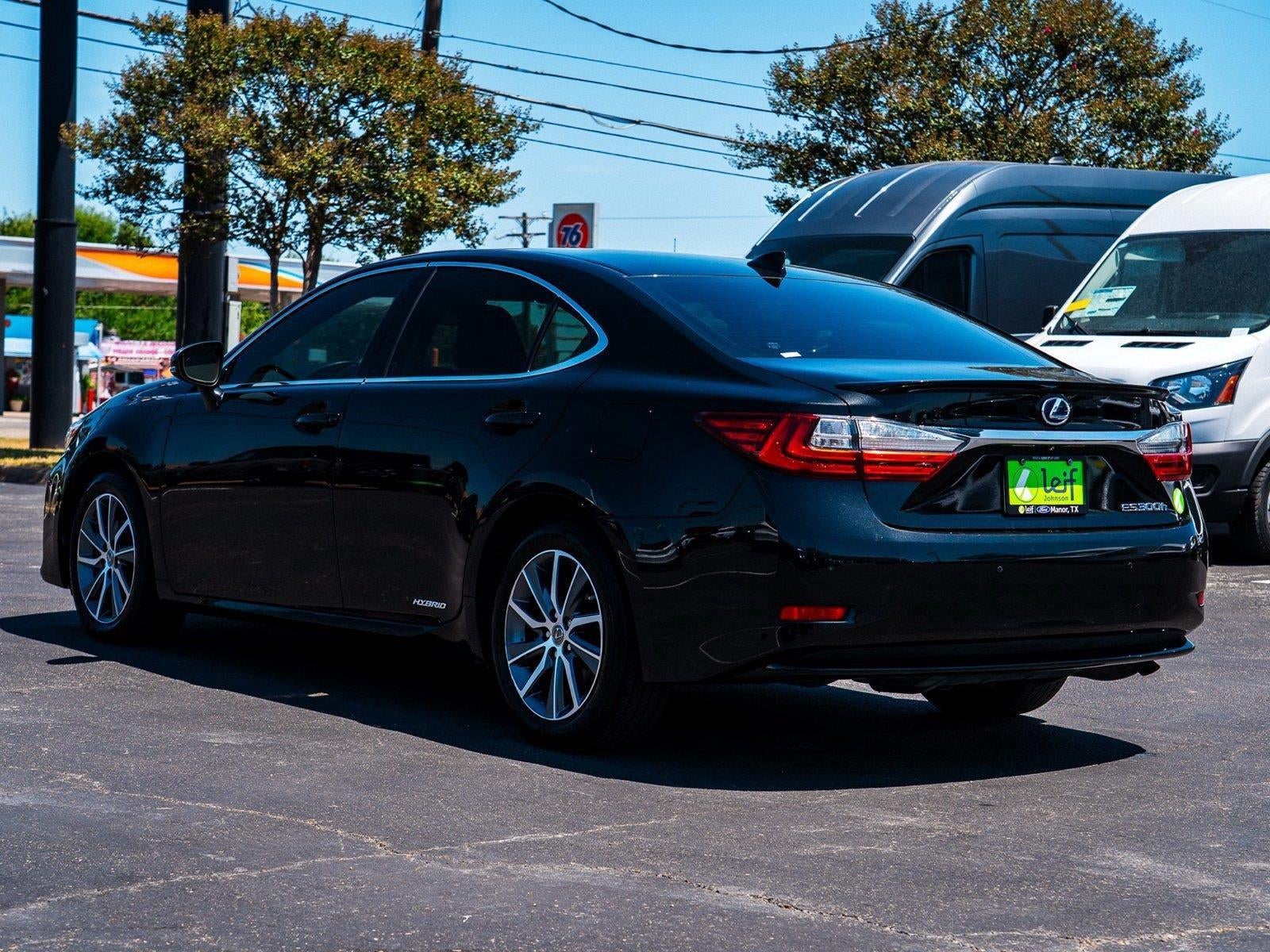 2017 Lexus Es ES 300h