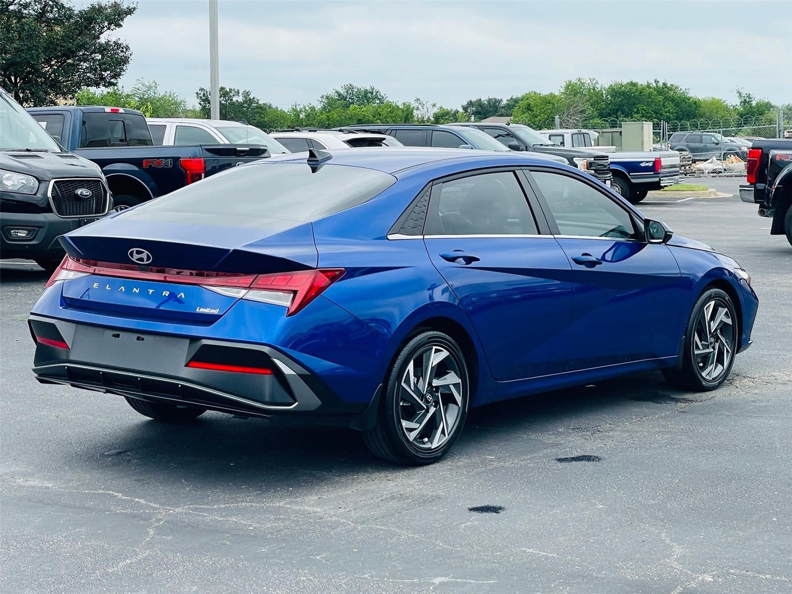 2025 Hyundai Elantra Limited