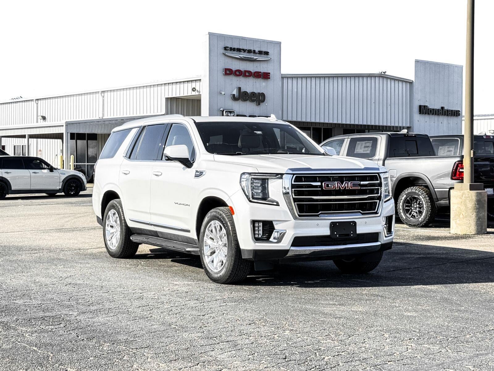 2023 GMC Yukon SLT