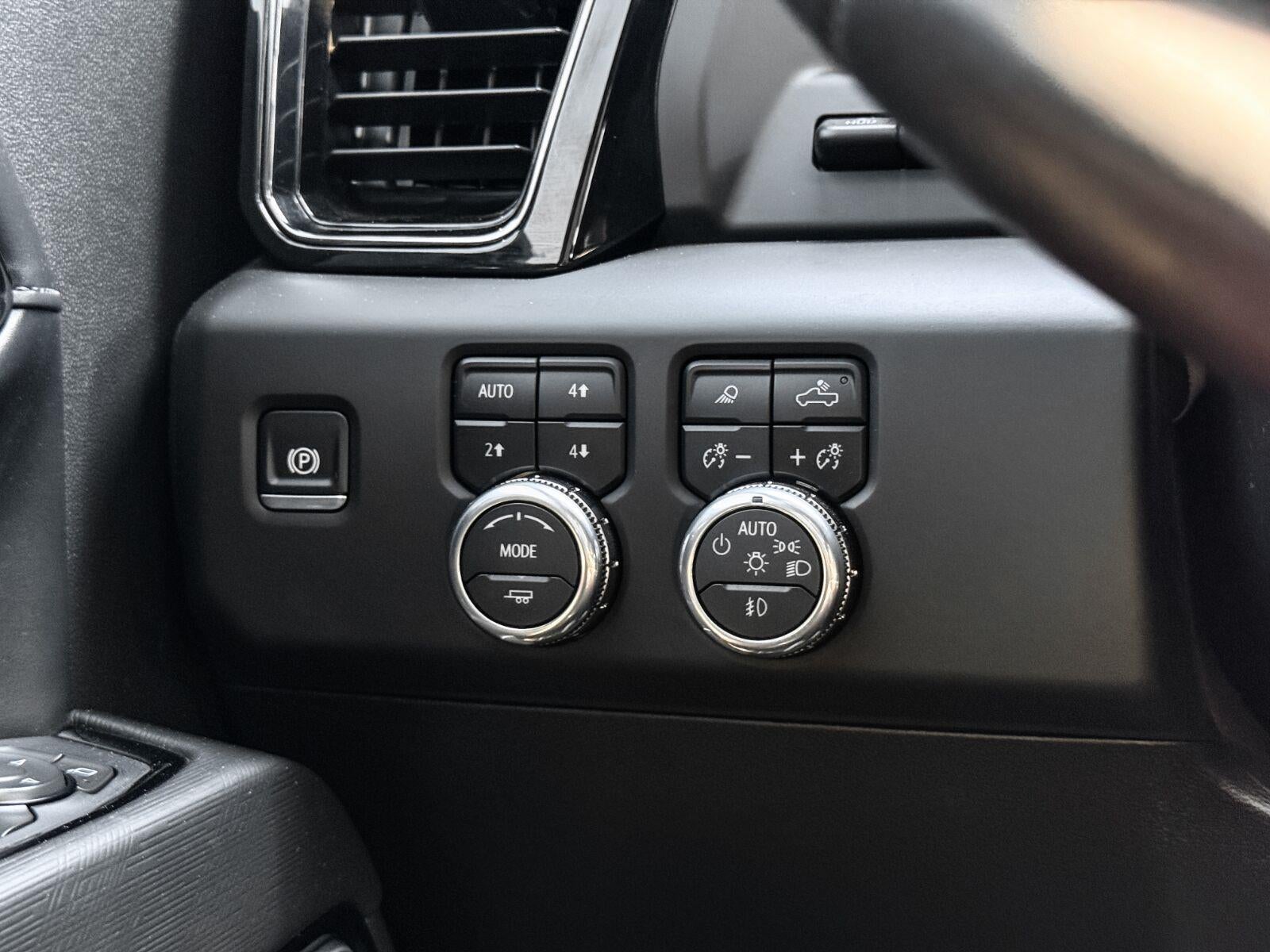 2025 GMC Sierra 2500 HD AT4X