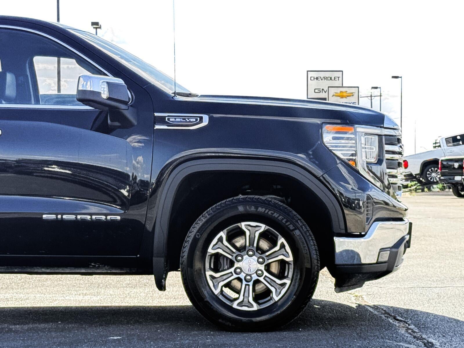 2025 GMC Sierra 1500 SLT
