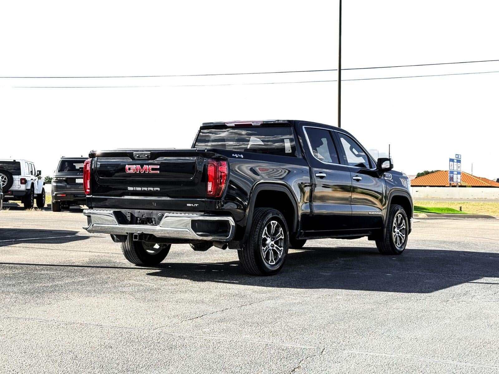 2025 GMC Sierra 1500 SLT