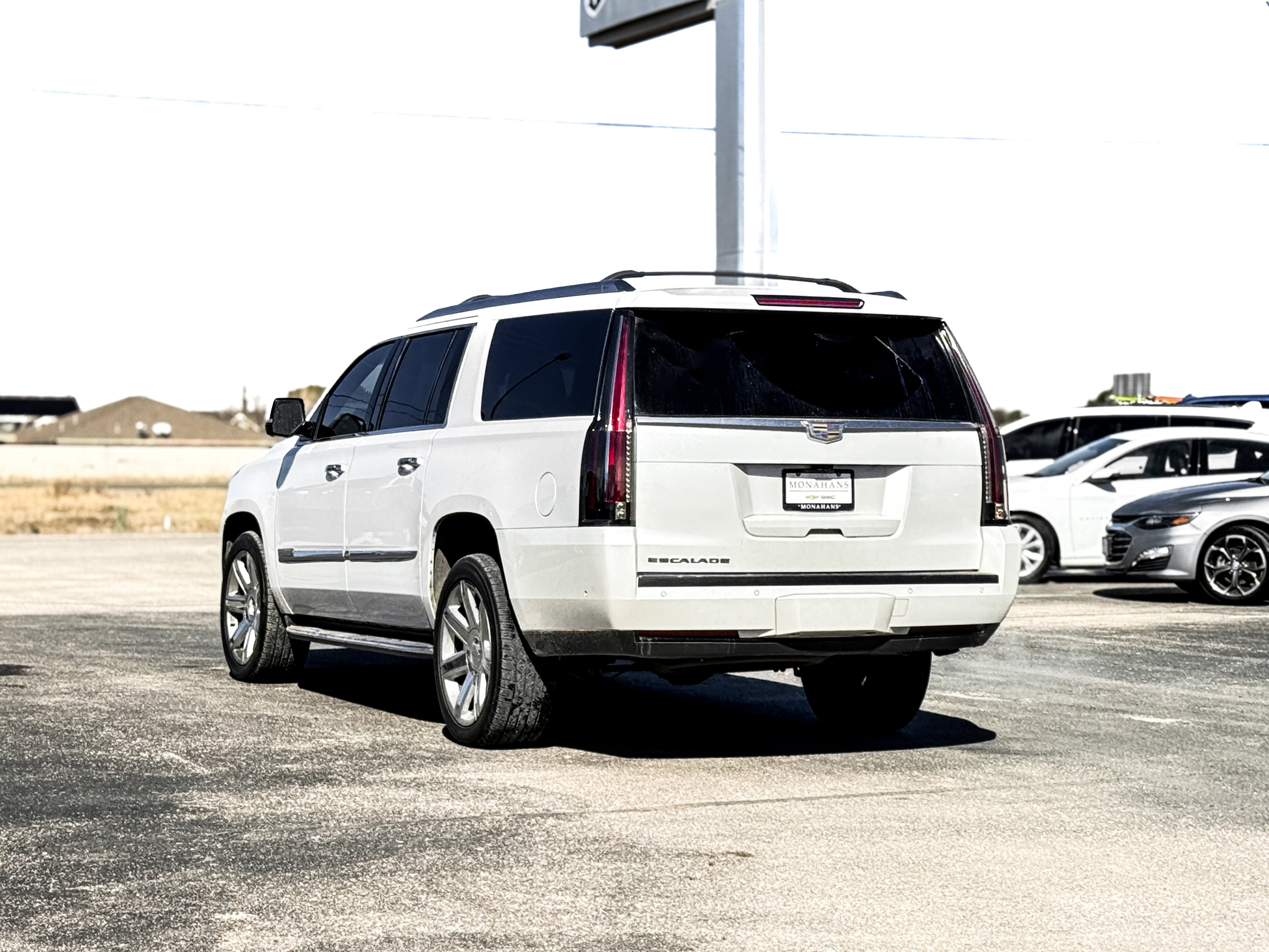 2018 Cadillac Escalade ESV Luxury