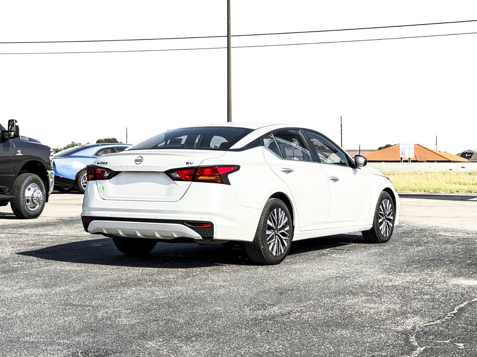 2024 Nissan Altima SV FWD
