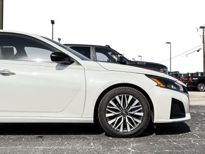 2024 Nissan Altima SV FWD