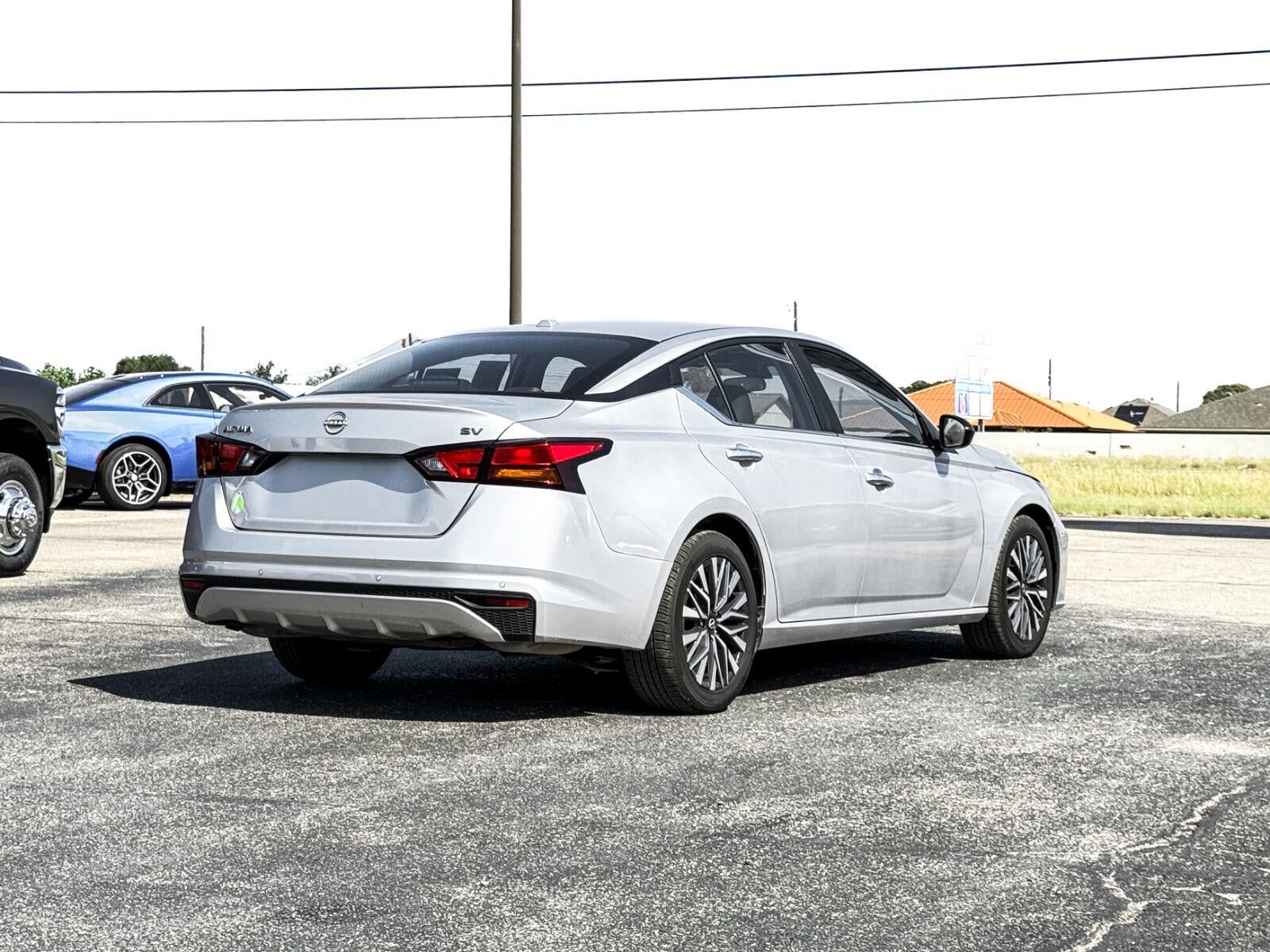2024 Nissan Altima SV FWD