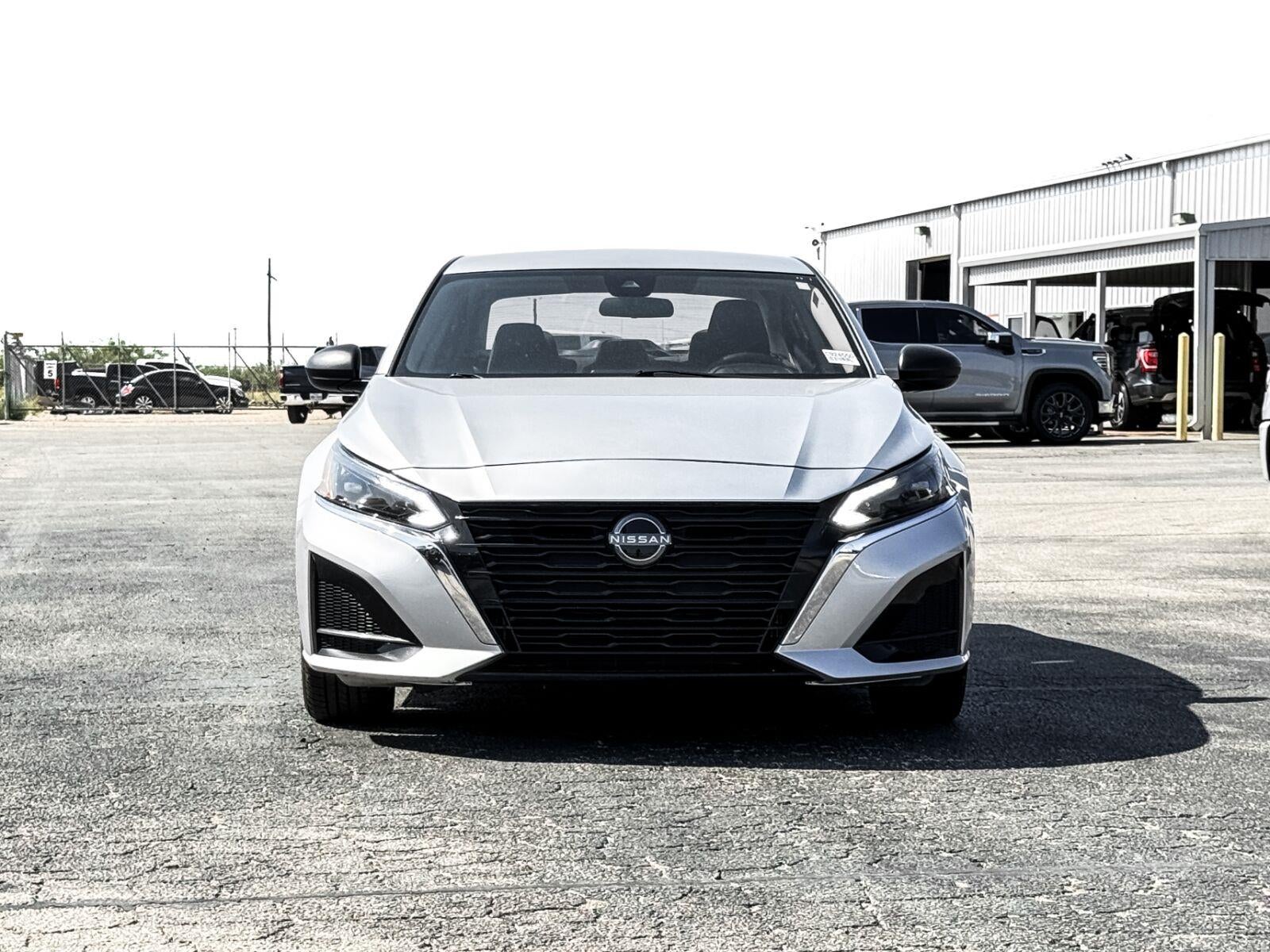 2024 Nissan Altima SV FWD