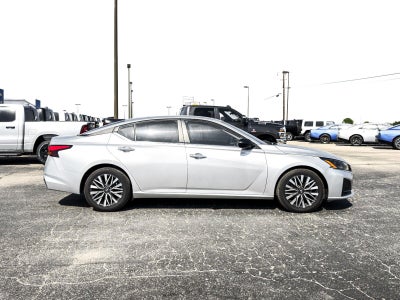 2024 Nissan Altima SV FWD