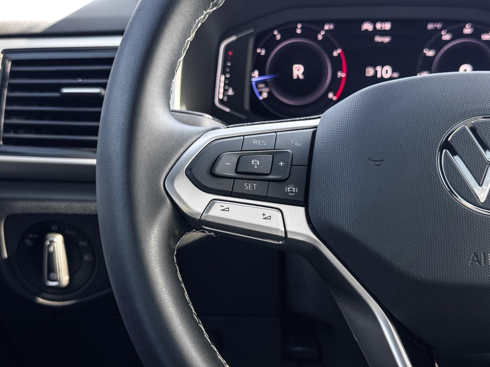 2022 Volkswagen Atlas Cross Sport 3.6L V6 SE w/Technology