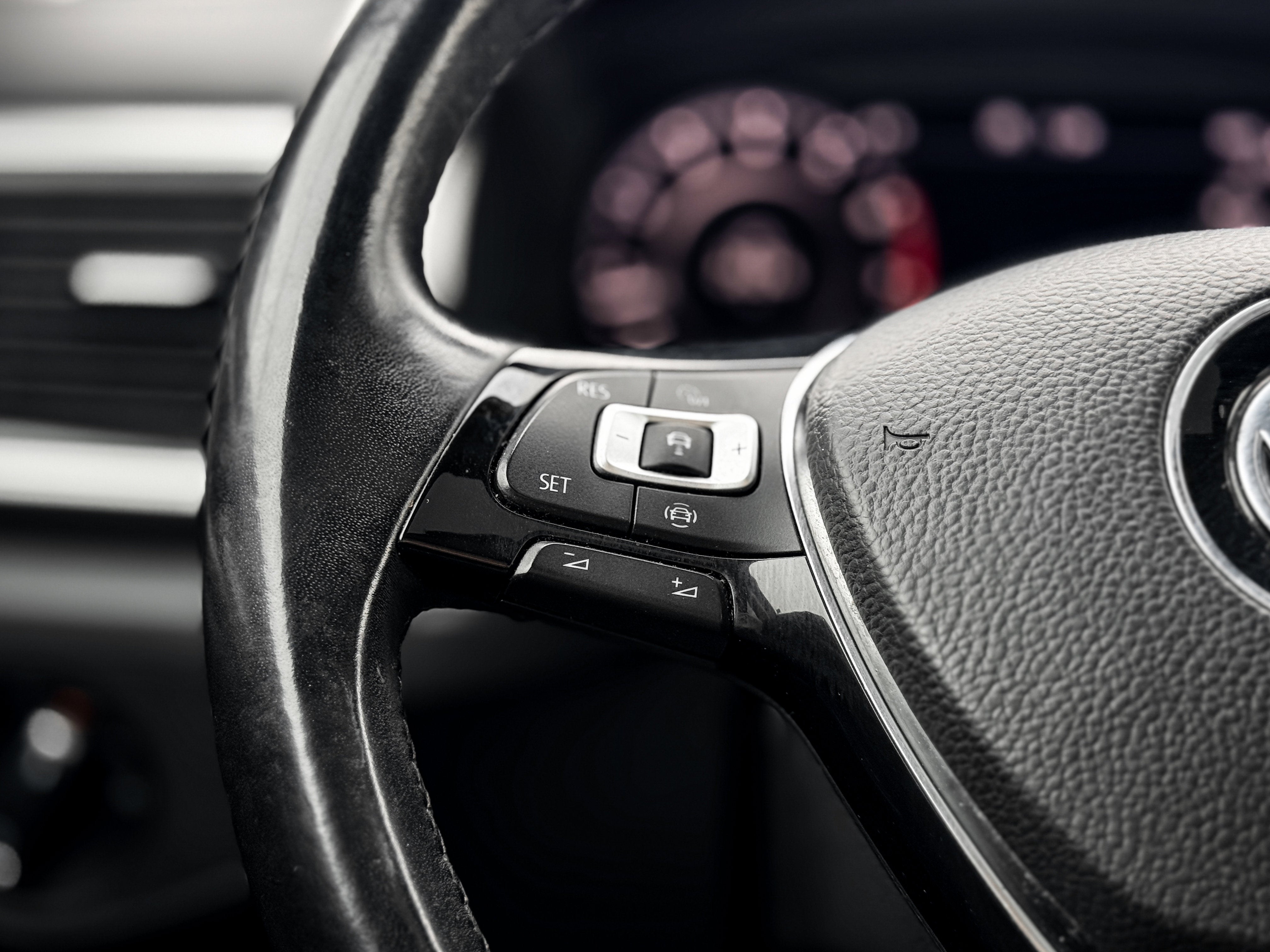 2019 Volkswagen Atlas 3.6L V6 SEL R-Line