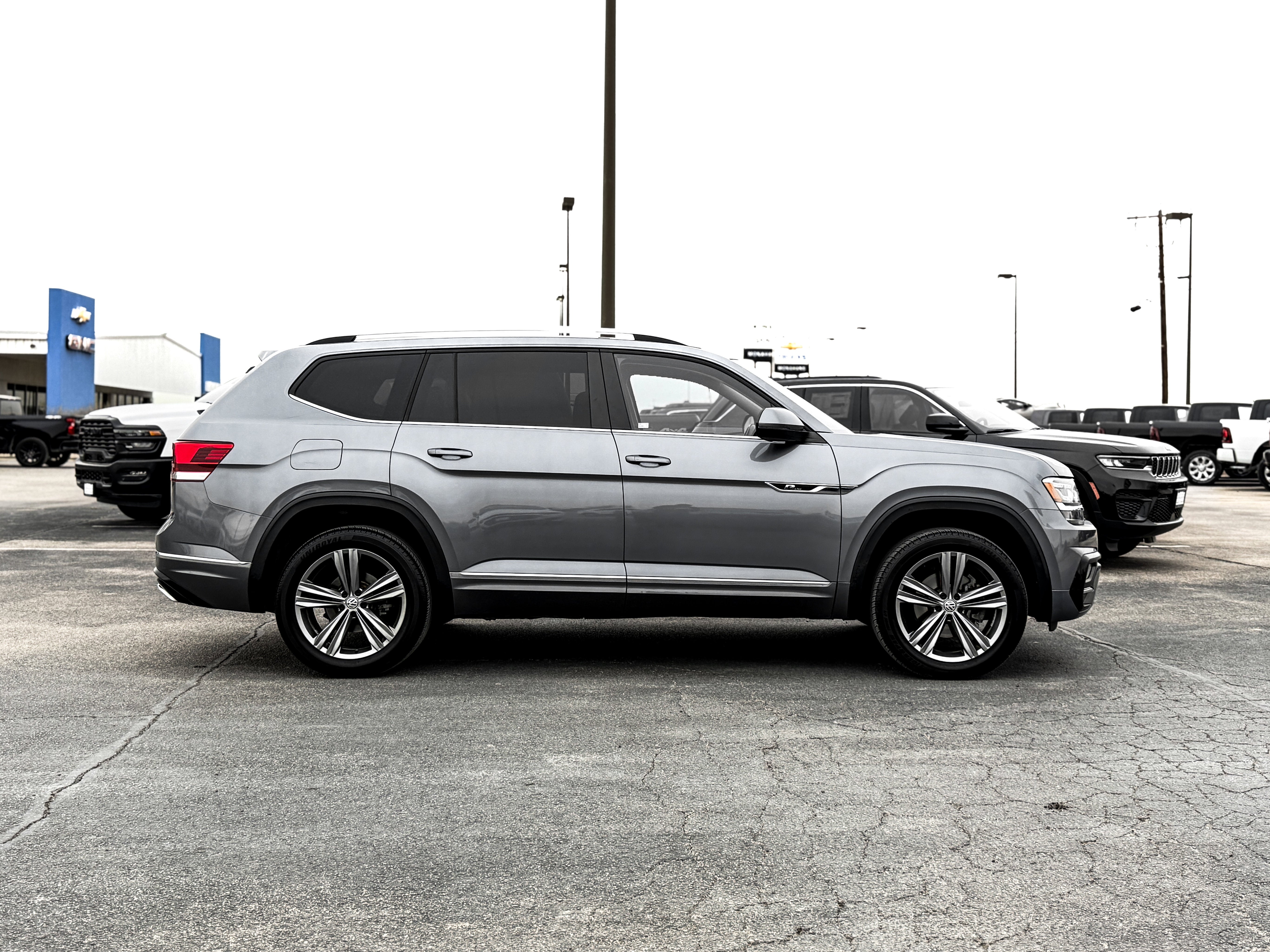 2019 Volkswagen Atlas 3.6L V6 SEL R-Line