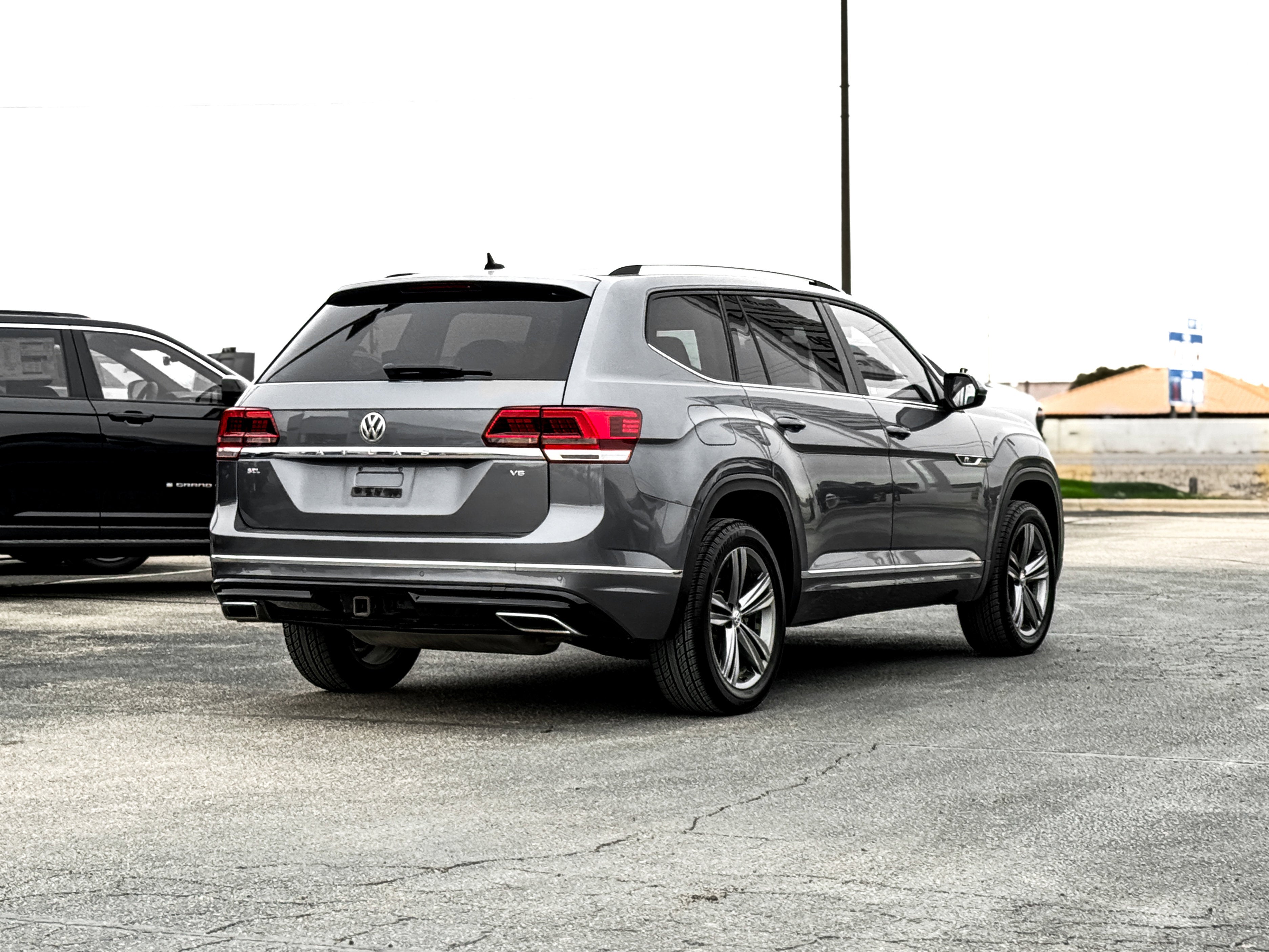 2019 Volkswagen Atlas 3.6L V6 SEL R-Line