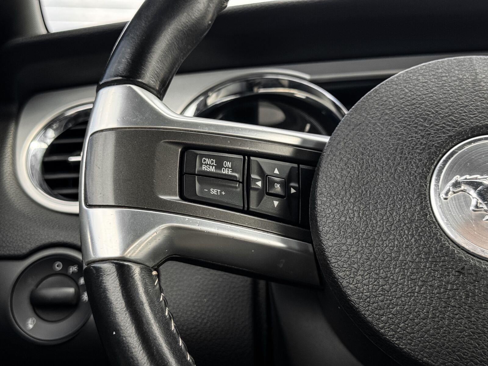 2013 Ford Mustang V6