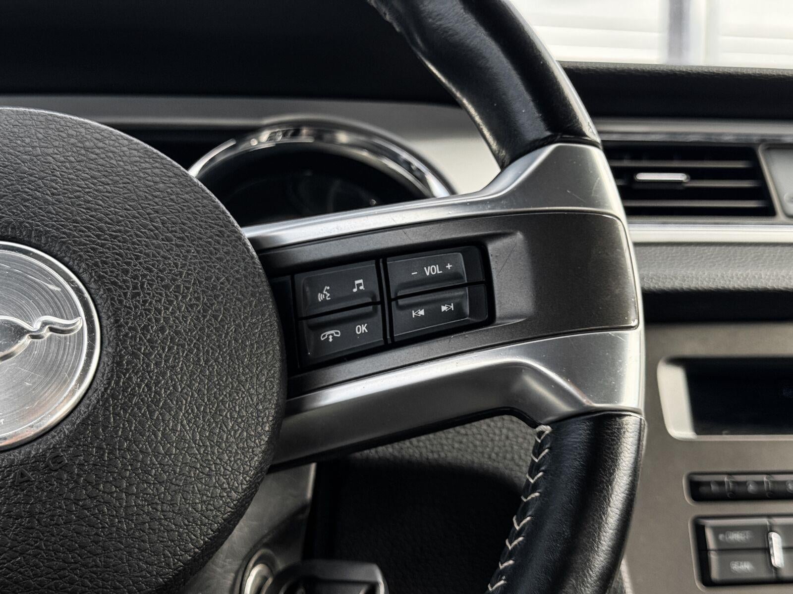 2013 Ford Mustang V6