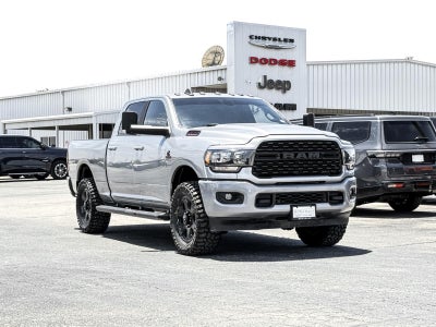 2022 RAM 3500 Big Horn Crew Cab 4x2 6'4" Box