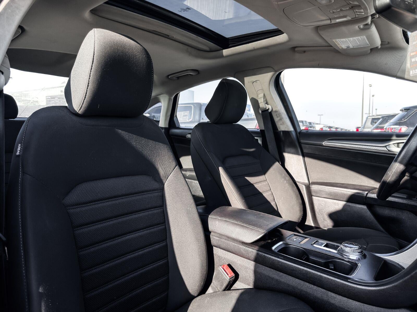 2020 Ford Fusion SE