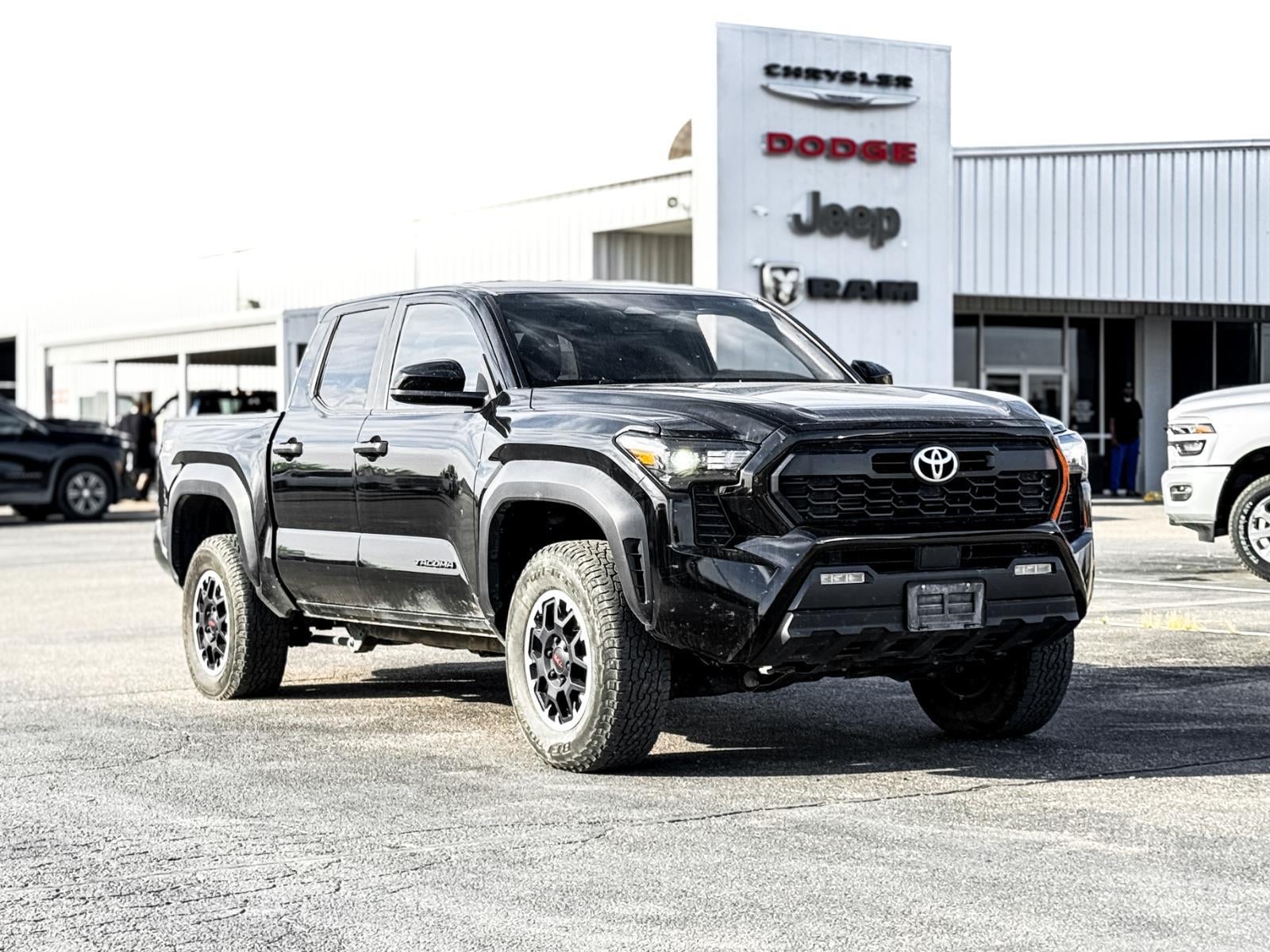 2024 Toyota Tacoma 4WD SR5