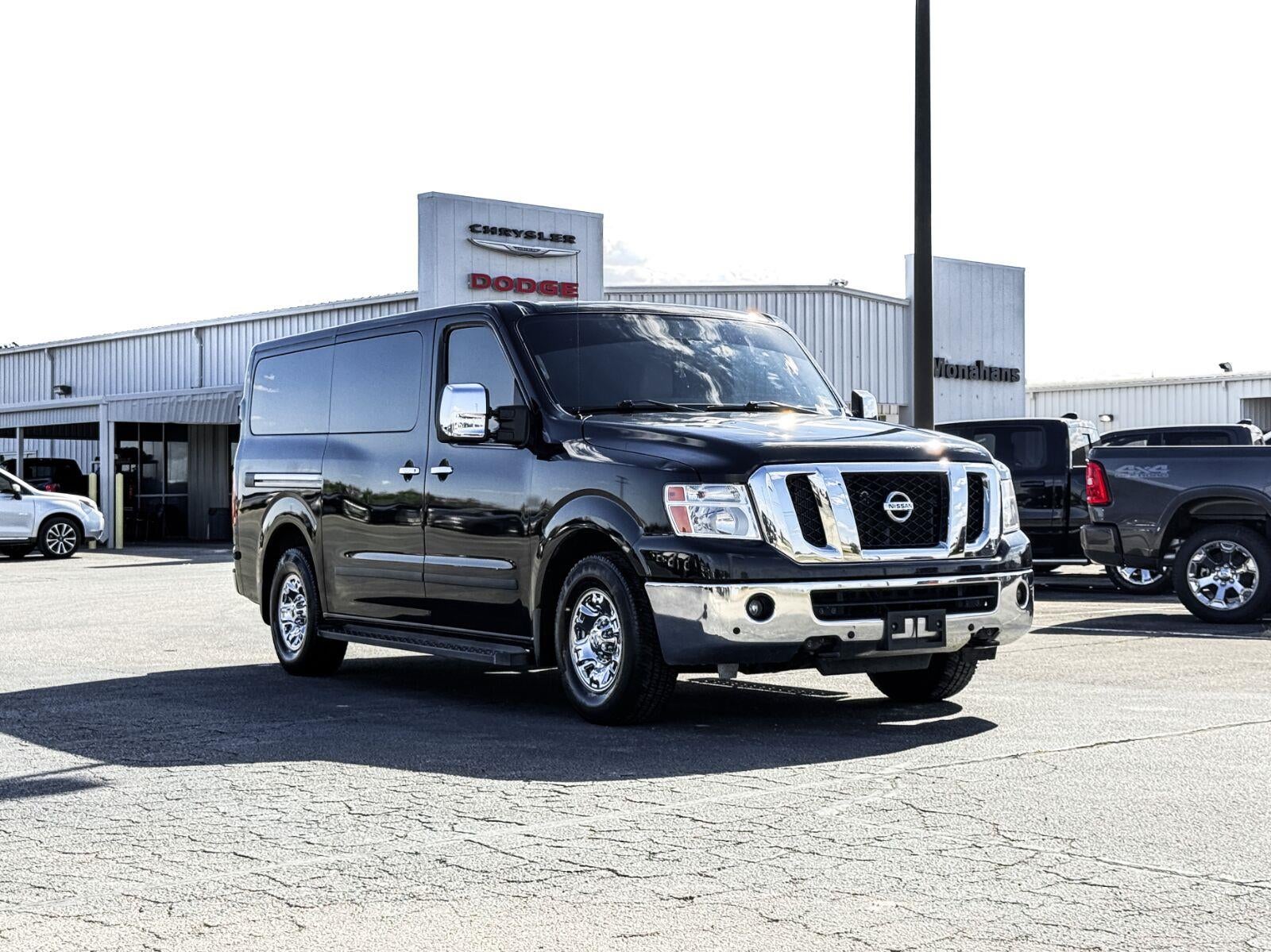 2018 Nissan NV Passenger NV3500 HD SL V8