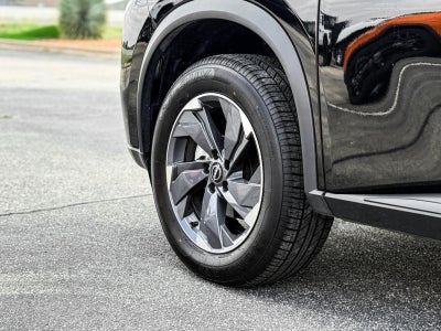 2025 Nissan Rogue SV FWD