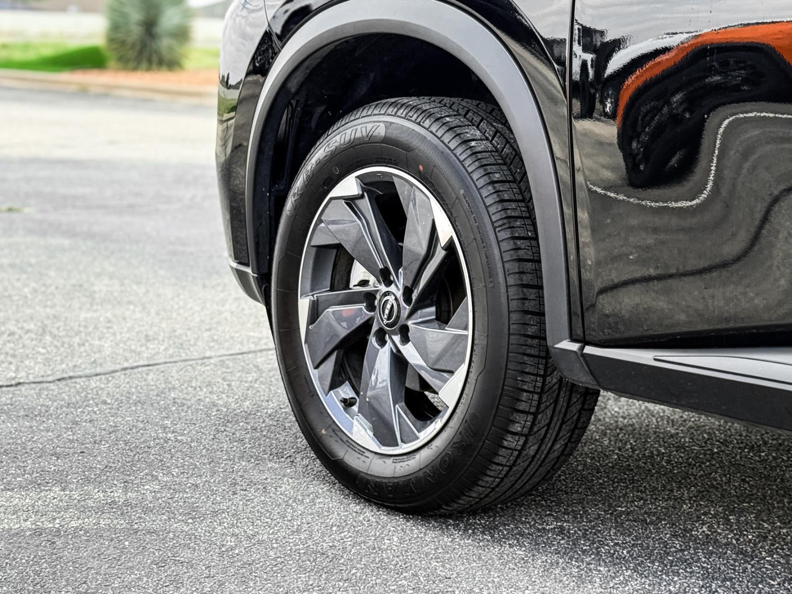 2025 Nissan Rogue SV FWD