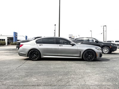 2021 BMW 750i xDrive